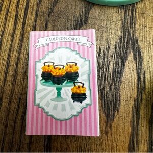 Miniverse Honeydukes cauldron cakes